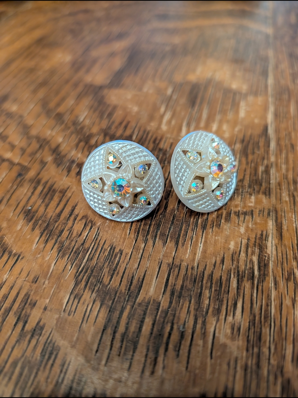 Vintage White Aurora Crystal Floral Screw Back Earrings